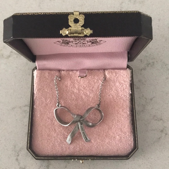 Juicy Couture Jewelry - Juicy couture bow necklace Juicy Couture Jewelry - Juicy couture bow necklace